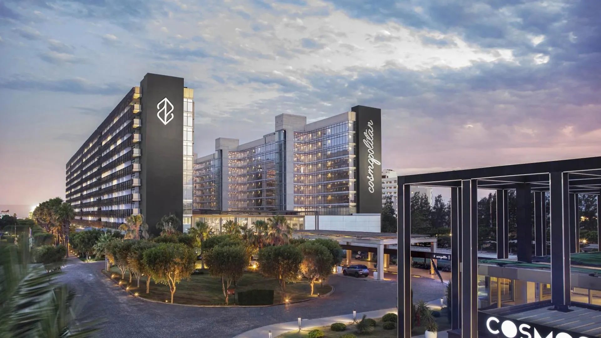 Üdülőközpont Nirvana Cosmopolitan Hotel - Convention & Sports Center Antalya