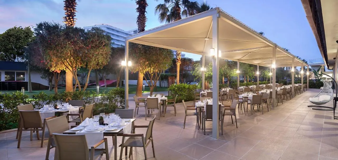 Nirvana Cosmopolitan Antalya Resort