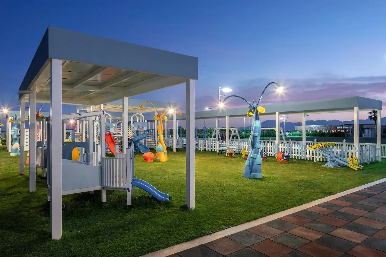 Nirvana Cosmopolitan Hotel - Convention & Sports Center Antalya 5*,