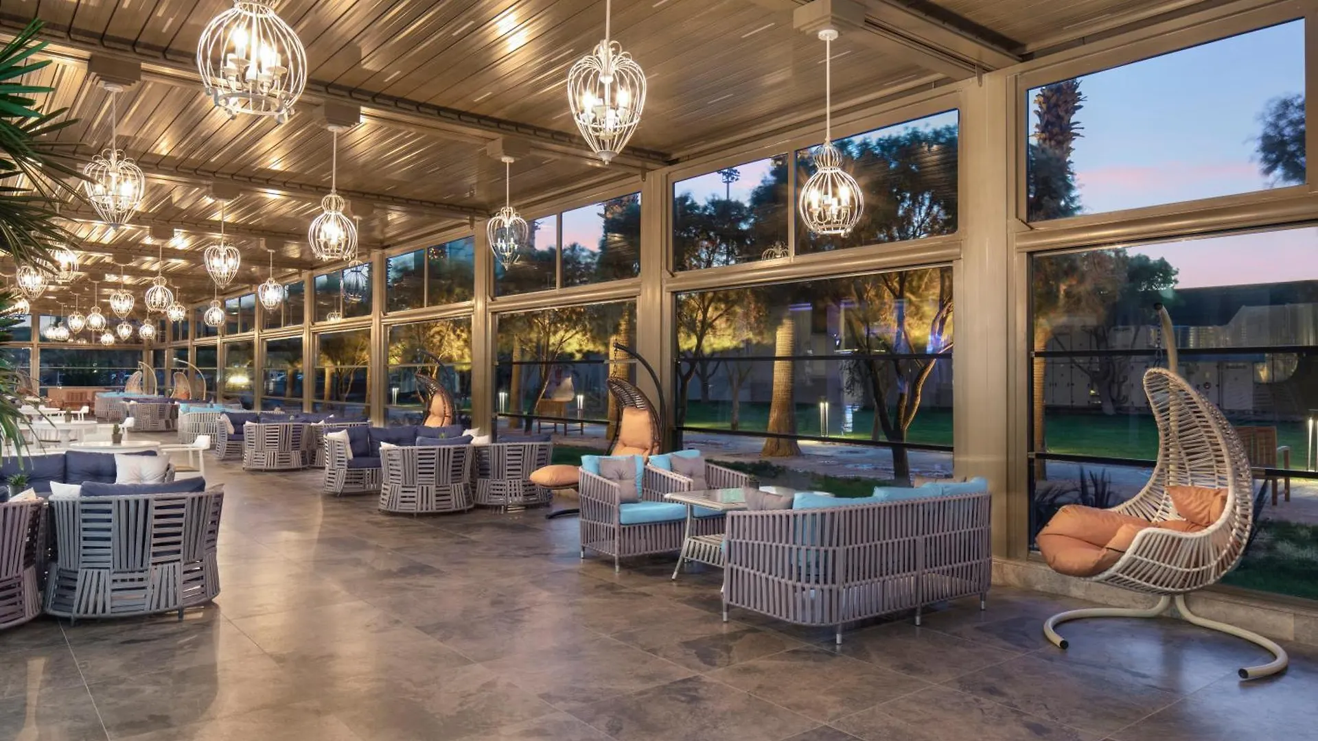 Nirvana Cosmopolitan Hotel - Convention & Sports Center Antalya